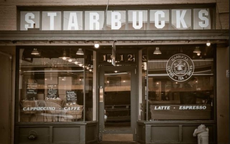 Cửa hàng đầu tiên của Starbucks không bán cà phê pha sẳn