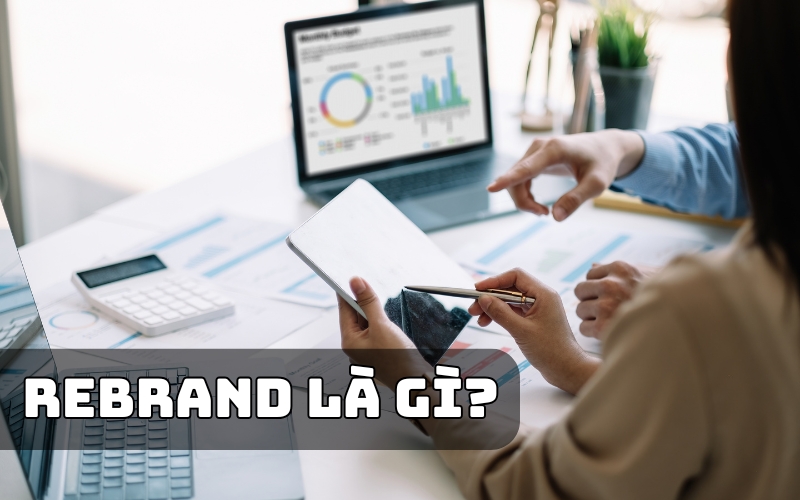 rebrand là gì