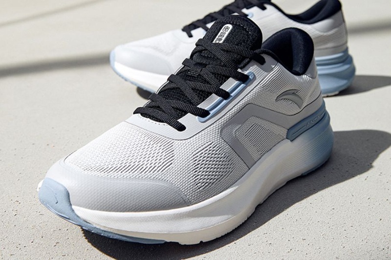 kinh doanh giày sneaker tại việt nam