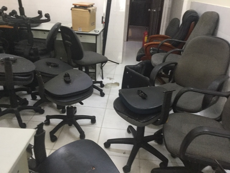 có nên tự sửa ghế văn phòng