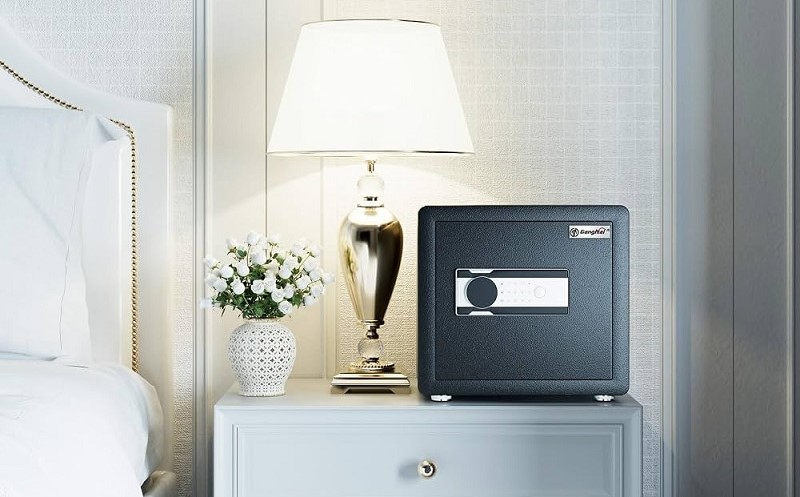 cách bố trí két sắt mini để đầu giường